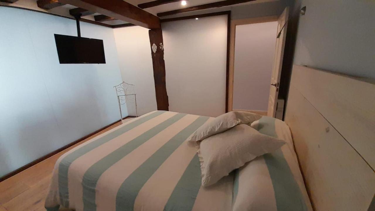 Precioso Apartamento Al Lado De La Catedral Burgos Luaran gambar