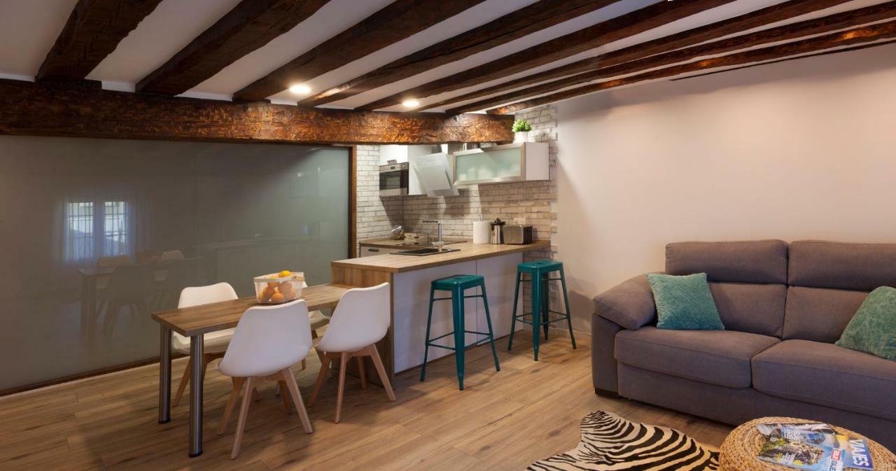 Precioso Apartamento Al Lado De La Catedral Burgos Luaran gambar